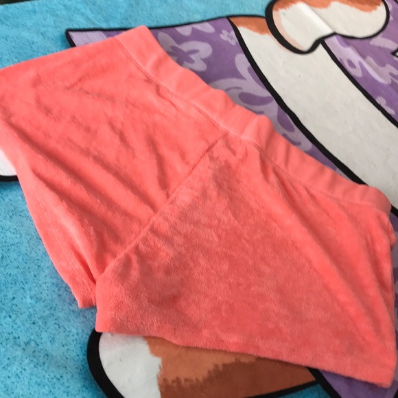 BNWOT VS PINK TERRYCLOTH SHORTS - Picture 5 of 5